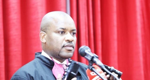 Angola : Le bâtonnier estime que La presse doit abandonner l'anticipation de jugements des valeurs