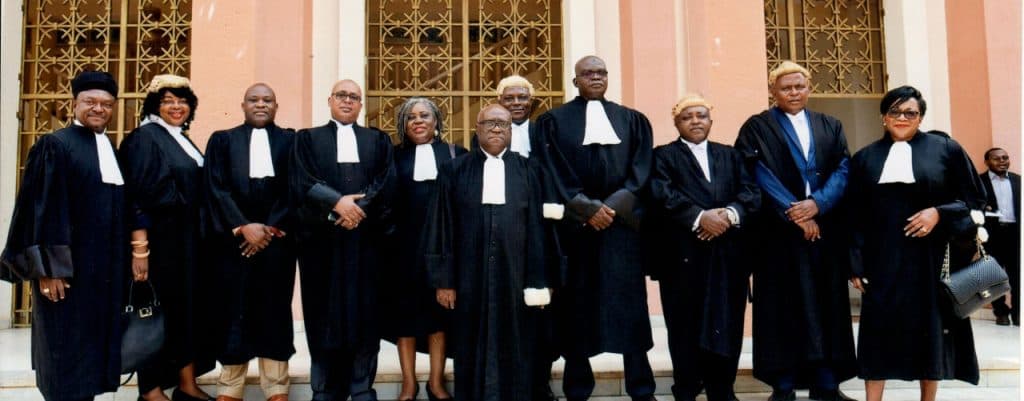 Le Conseil de l'Ordre des Avocats au Barreau du Cameroun annonce une suspension du port de la Robe