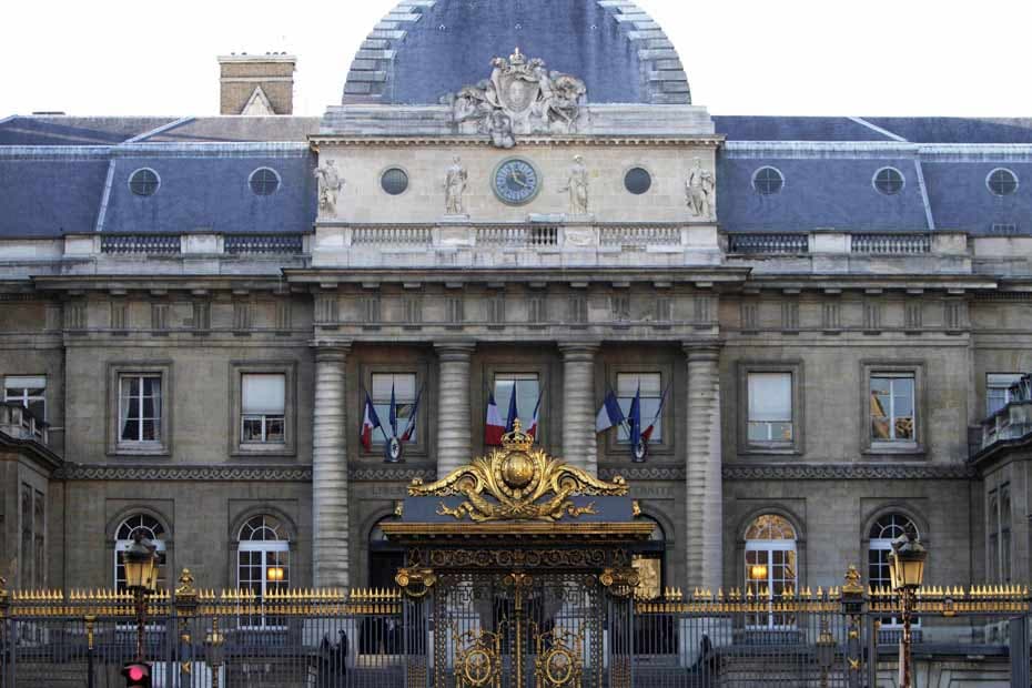 Twitter et Facebook : prison ferme pour un raciste et antisémite récidiviste